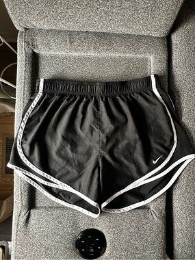 Women's Medium Nike Running Shorts